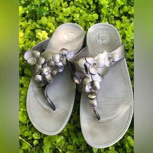 Fit Flops with silver flowers size 9